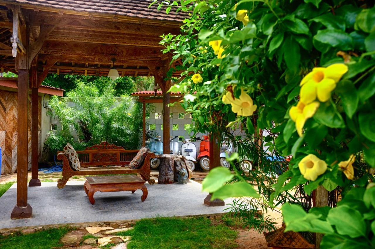 Ayu Hotel Karimunjawa Exteriér fotografie